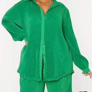 PLT TWO PIECE PLUS BRIGHT GREEN PLISSE SET